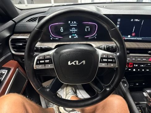 Used 2023 Kia Telluride EX w/ EX Captain's Chair Package AWD/4WD image 14