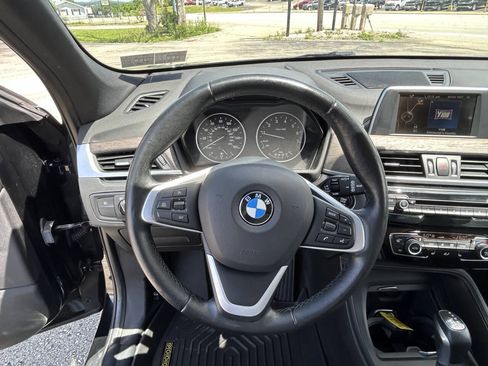 Used 2017 BMW X1 xDrive28i AWD/4WD image 9