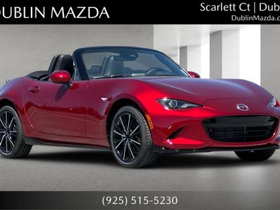 New 2025 MAZDA MX-5 Miata Grand Touring w/ Appearance Package