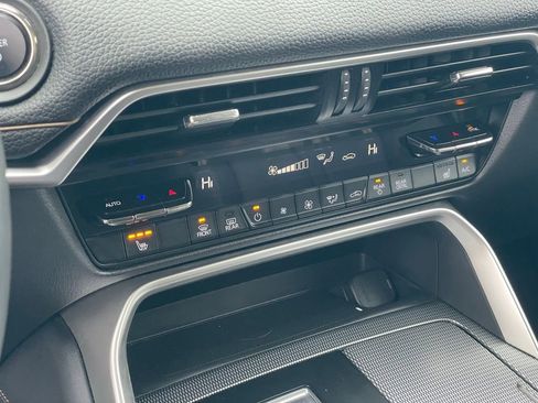 Certified 2024 MAZDA CX-90 Plug-In Hybrid w/ Premium Pkg image 24