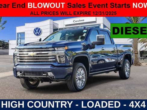 Used 2022 Chevrolet Silverado 2500 High Country w/ Safety Package II image 3