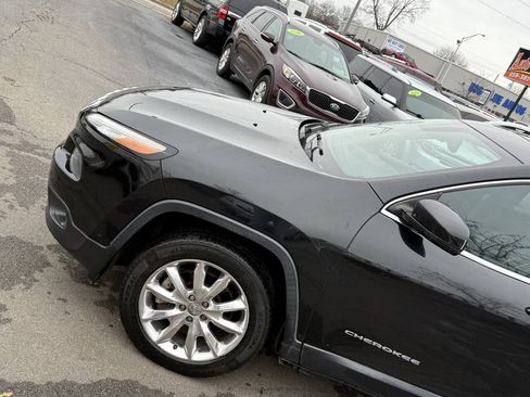 Used 2014 Jeep Cherokee Limited w/ Technology Group FWD image 3
