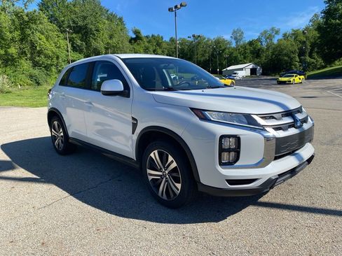 Used 2020 Mitsubishi Outlander Sport ES AWD/4WD image 1