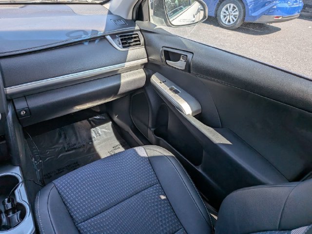 Used 2013 Toyota Camry SE FWD image 14