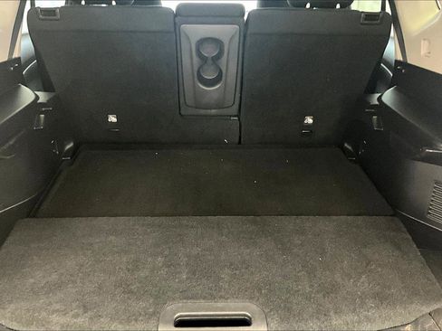 Used 2015 Nissan Rogue SV w/ SV Premium Package image 34