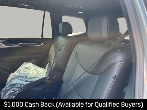 New 2025 Cadillac XT6 Premium Luxury w/ LPO, Floor Liner Package FWD image 21
