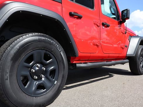 Used 2022 Jeep Wrangler Unlimited Sport image 38