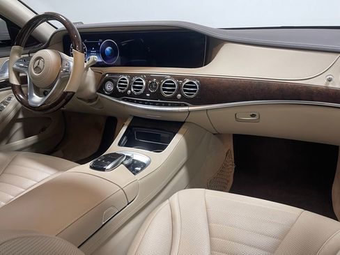 Certified 2019 Mercedes-Benz S 560 4MATIC Sedan image 28