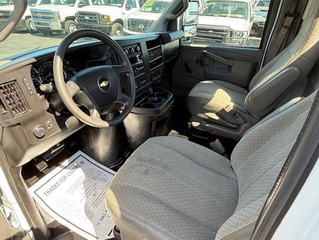 Used 2019 Chevrolet Express 3500 RWD image 14