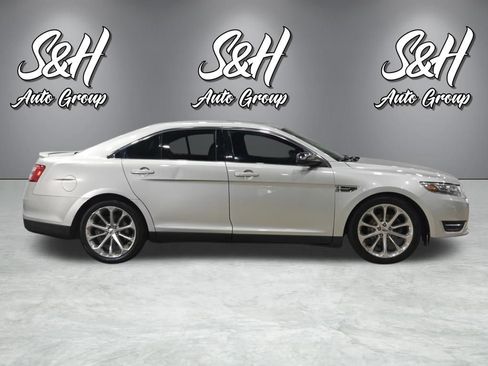 Used 2016 Ford Taurus Limited w/ Equipment Group 301A AWD/4WD image 25