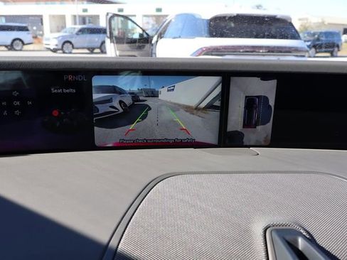 New 2025 Lincoln Nautilus Reserve image 11