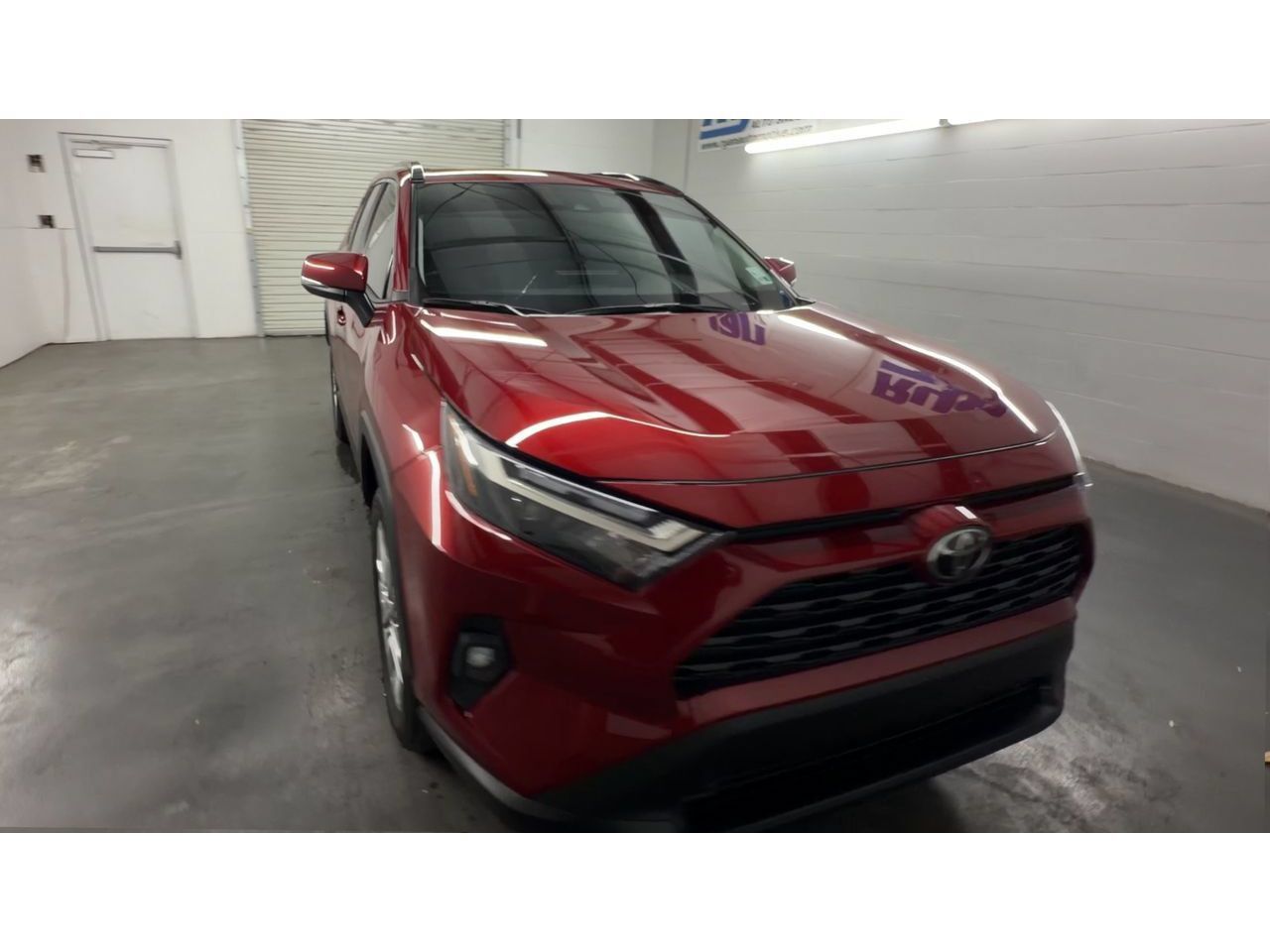 Used 2025 Toyota RAV4 XLE Premium FWD image 3