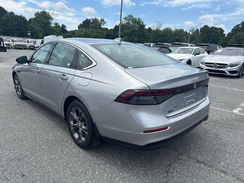 Used 2023 Honda Accord EX image 2