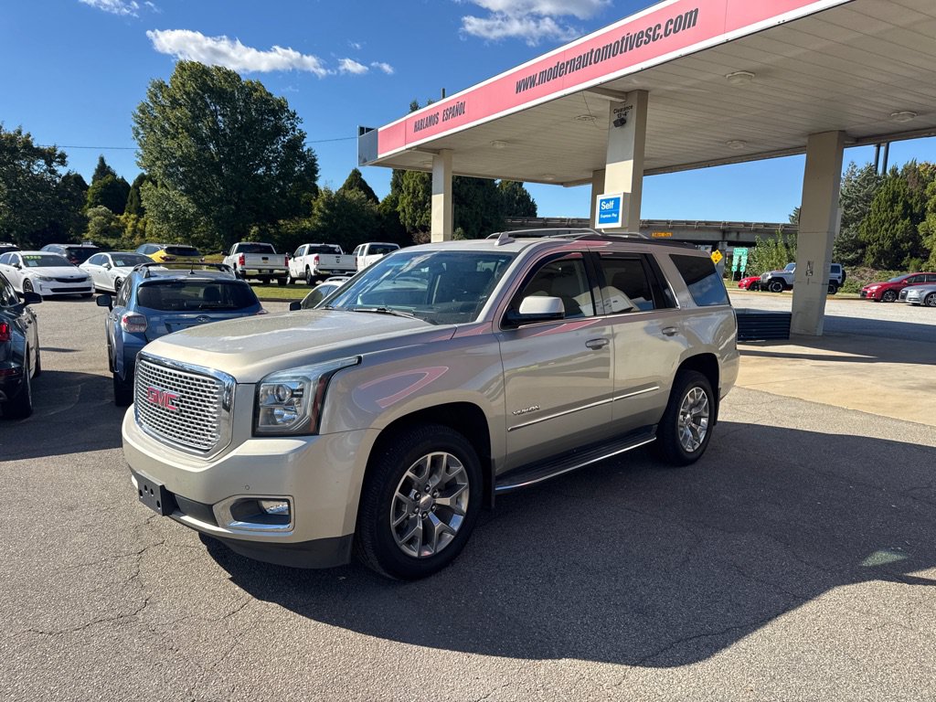 Used 2016 GMC Yukon SLT w/ Open Road Package AWD/4WD image 1
