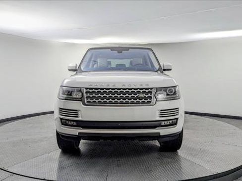 Used 2016 Land Rover Range Rover Supercharged image 12