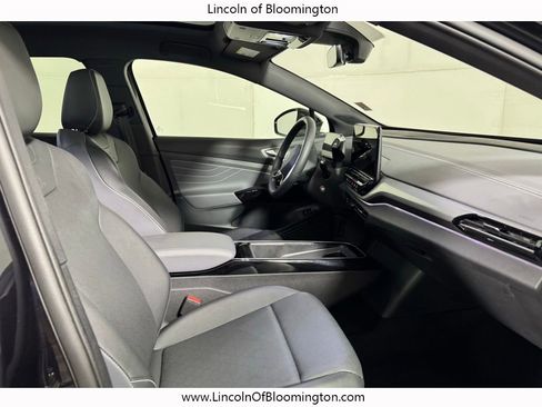 Used 2023 Volkswagen ID.4 Pro S RWD image 15