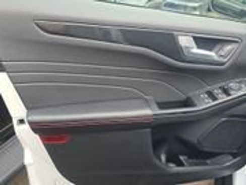 Used 2023 Ford Escape ST-Line w/ Tech Pack #1 AWD/4WD image 13