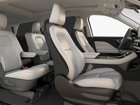 New 2026 Lincoln Aviator Reserve RWD image 28