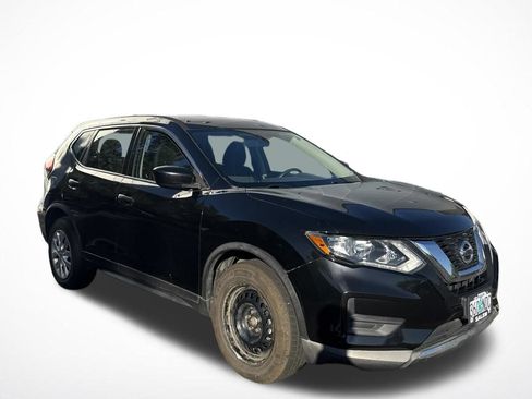 Used 2017 Nissan Rogue S AWD/4WD image 1