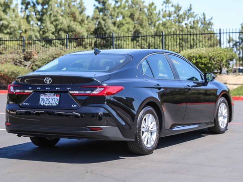 Certified 2025 Toyota Camry LE FWD image 7