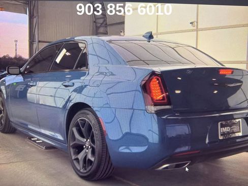 Used 2022 Chrysler 300 Touring L w/ Safetytec Plus Group image 8