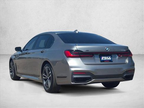 Used 2022 BMW 750Li xDrive AWD/4WD image 8