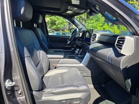 Used 2024 Toyota Sequoia Platinum AWD/4WD image 11