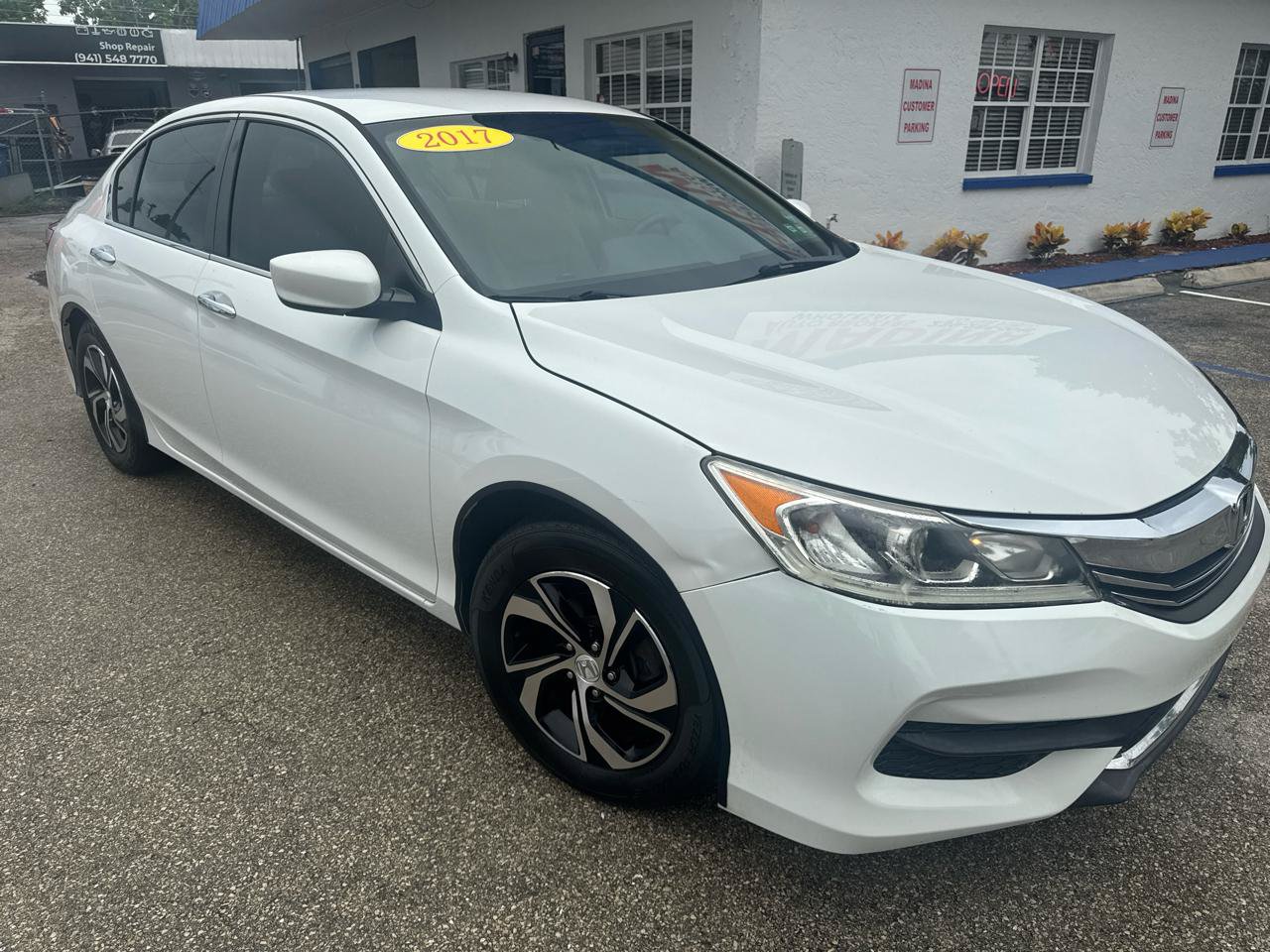 Used 2017 Honda Accord LX image 4