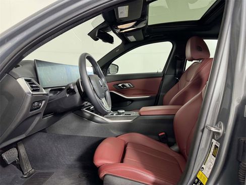 Used 2023 BMW 330i xDrive Sedan w/ Convenience Package image 4