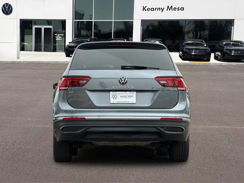 Used 2023 Volkswagen Tiguan SE FWD image 5