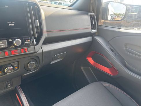 Used 2026 Nissan Frontier PRO-4X AWD/4WD image 35