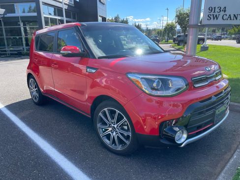 Used 2019 Kia Soul ! w/ Technology Package FWD image 3
