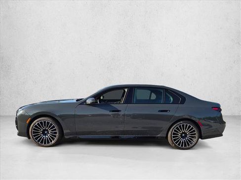 New 2026 BMW 740i RWD image 5