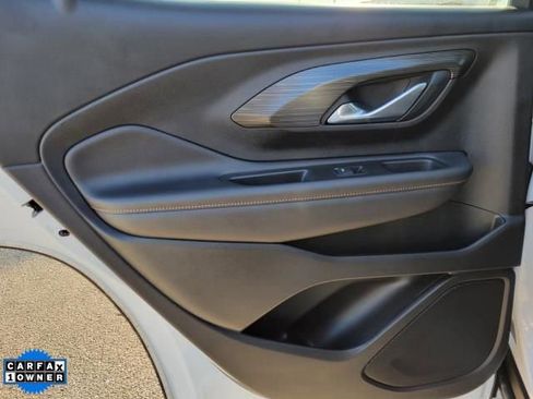 Used 2021 GMC Terrain SLT w/ Infotainment Package II image 10