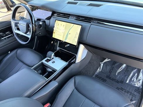Used 2025 Land Rover Range Rover Autobiography image 20