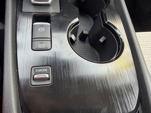 Certified 2023 Nissan Rogue SV image 24