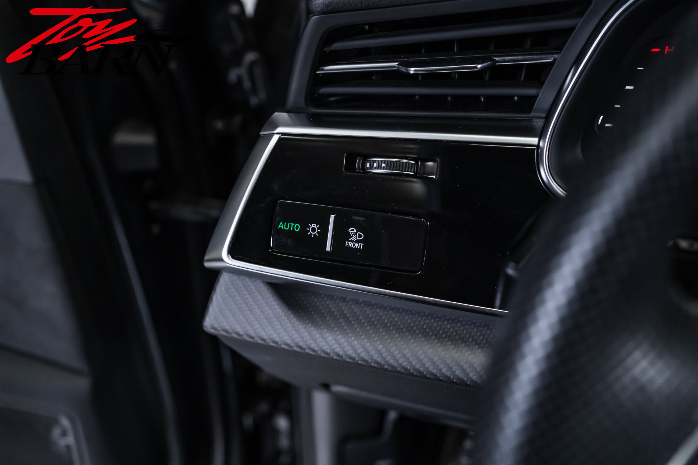 Used 2025 Audi SQ7 Premium Plus AWD/4WD image 27