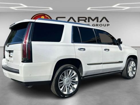 Used 2017 Cadillac Escalade Platinum RWD image 5
