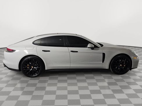 Used 2021 Porsche Panamera w/ Premium Package RWD image 9