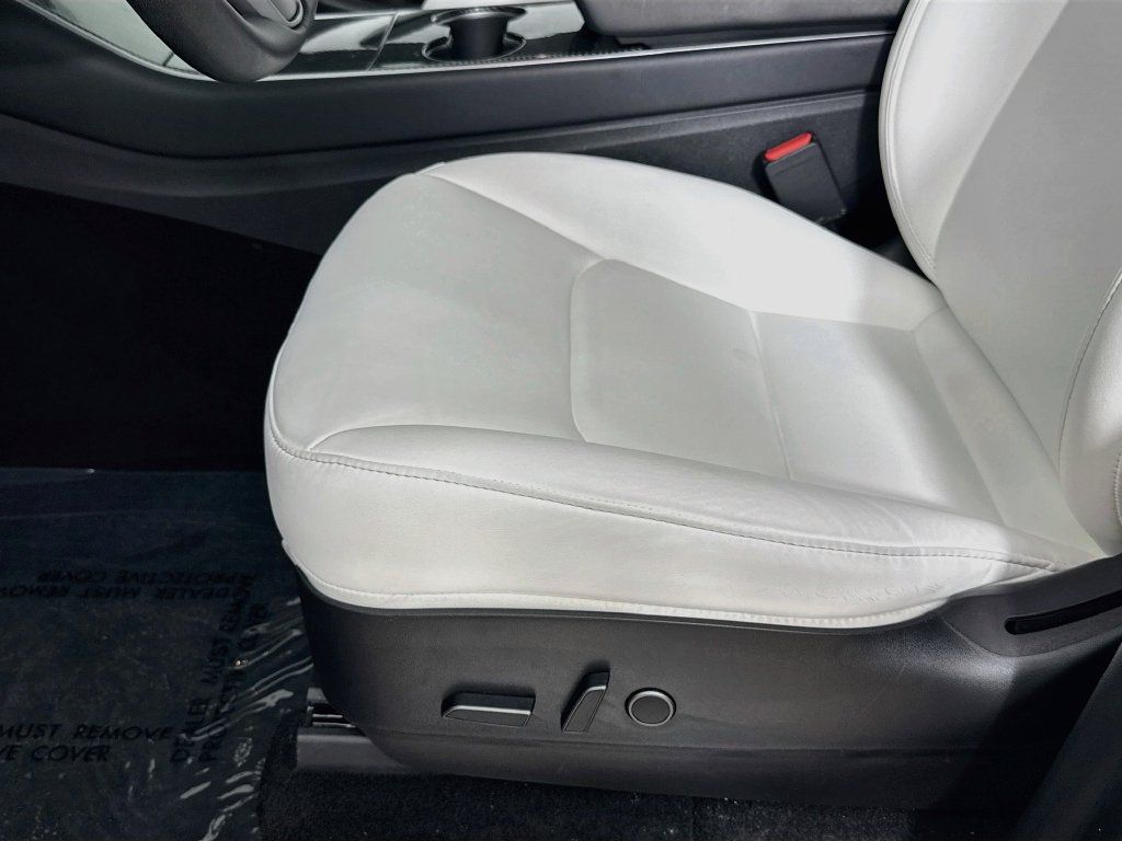 Used 2021 Tesla Model Y Performance AWD/4WD image 18