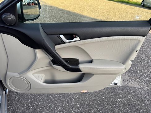 Used 2013 Acura TSX Sedan image 30