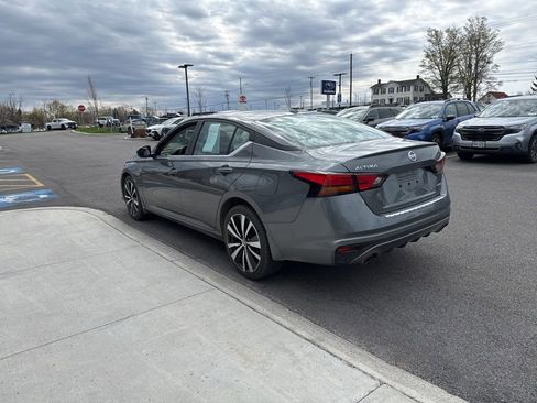 Used 2021 Nissan Altima 2.5 SR w/ SR Premium Package AWD/4WD image 5
