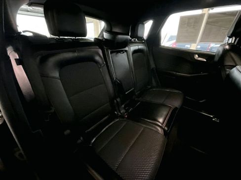 Used 2025 Ford Escape ST-Line image 16