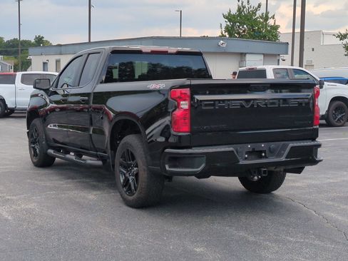 Used 2025 Chevrolet Silverado 1500 Custom w/ Turbomax Blackout Package AWD/4WD image 8