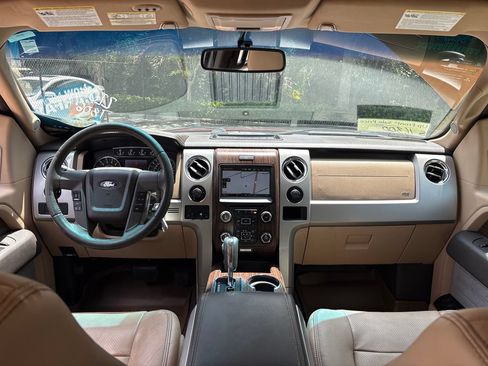 Used 2014 Ford F150 Lariat w/ Lariat Chrome Package AWD/4WD image 8