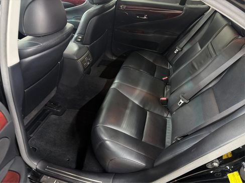 Used 2008 Lexus LS 460 RWD image 14