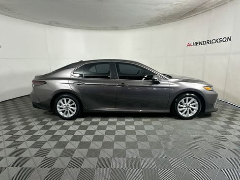 Used 2023 Toyota Camry LE image 2