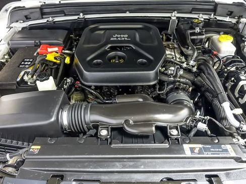 Used 2021 Jeep Wrangler Unlimited Sport AWD/4WD image 32
