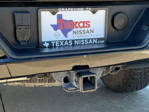 Used 2023 Chevrolet Silverado 1500 ZR2 w/ Technology Package image 10