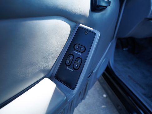 Used 1993 Ford Mustang Cobra image 58